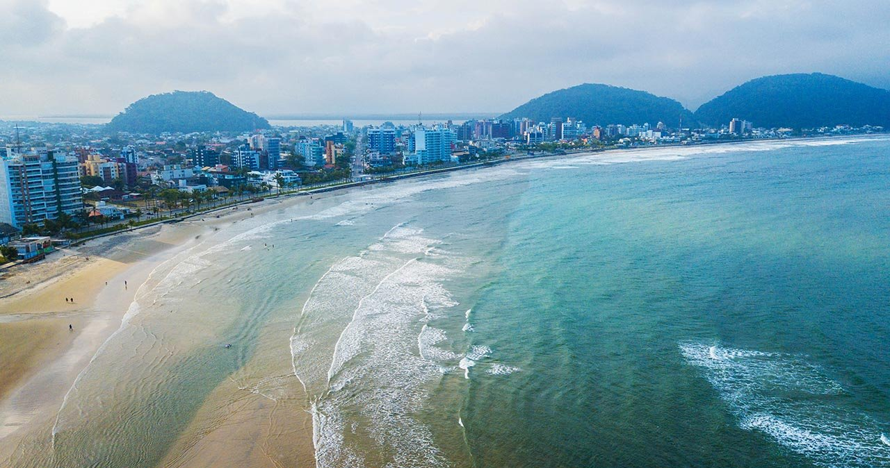 Imagem aerea da praia de Guaratuba